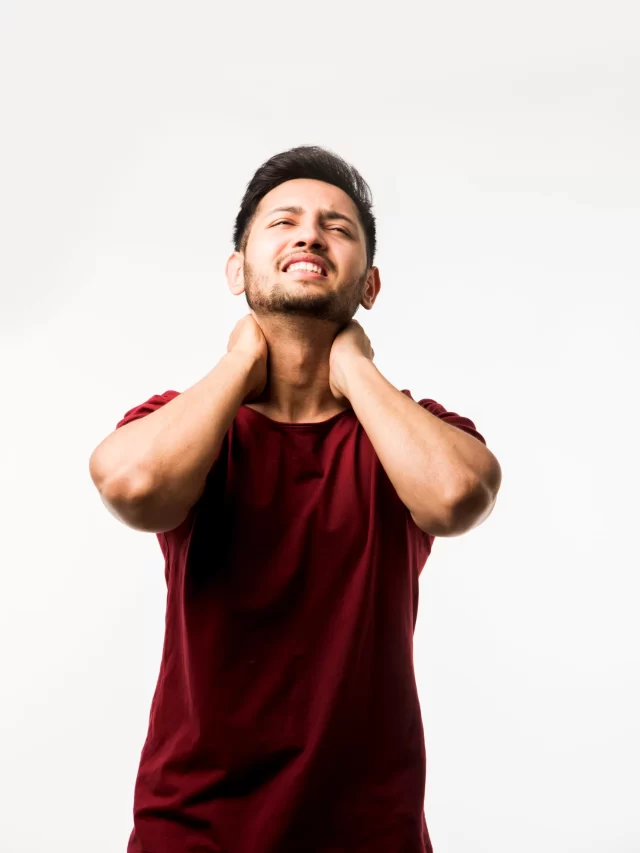 indian-asian-young-man-with-neck-pain (1)